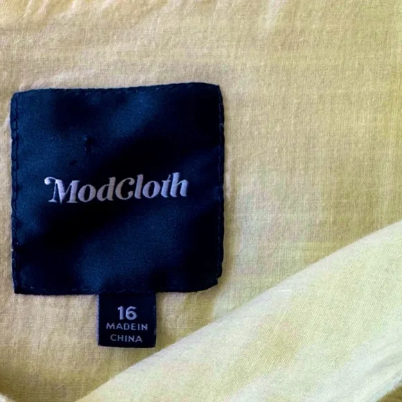 ModCloth Yellow Dress. Women’s size 16. Fit and Flare - Fully Lined. Like New!!! - Picture 10 of 12